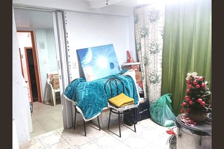 Casa à venda com 5 quartos, 271m² em Cambuci, São Paulo