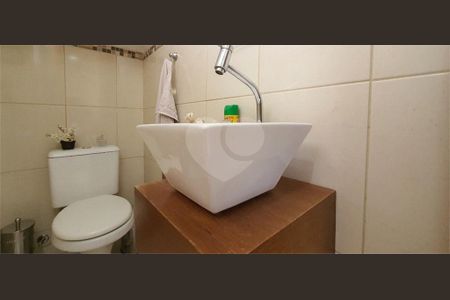 Casa à venda com 3 quartos, 120m² em Vila Metalúrgica, Santo André