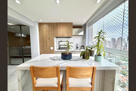 Apartamento à venda com 3 quartos, 165m² em Vila Regente Feijó, São Paulo