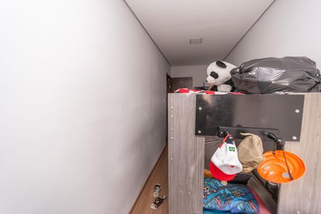 Casa à venda com 170m², 5 quartos e 2 vagas Casa à venda com 170m², 5 quartos e 2 vagasQuarto 4