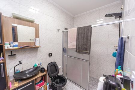 Casa à venda com 170m², 5 quartos e 2 vagas Casa à venda com 170m², 5 quartos e 2 vagasBanheiro 2