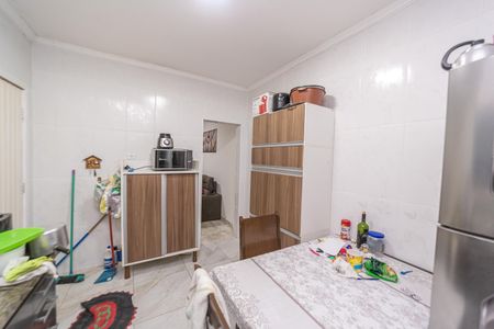 Casa à venda com 170m², 5 quartos e 2 vagas Casa à venda com 170m², 5 quartos e 2 vagasCozinha