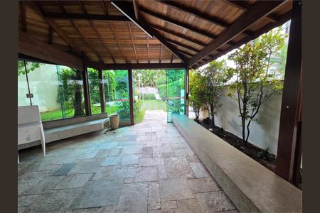 Apartamento à venda com 3 quartos, 131m² em Santa Teresinha, São Paulo