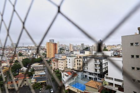 Vista da Suíte de apartamento para alugar com 2 quartos, 60m² em Horto, Belo Horizonte