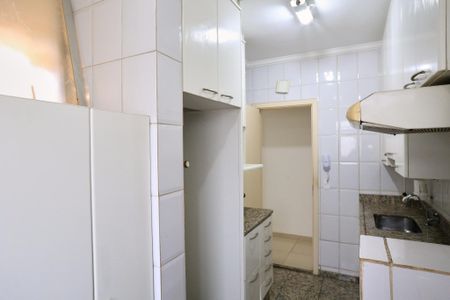 Apartamento para alugar com 60m², 2 quartos e 1 vagaCozinha e Área de Serviço
