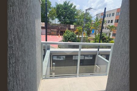 Casa à venda com 90m², 2 quartos e 2 vagas