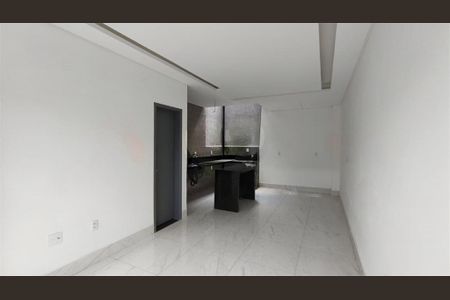 Casa à venda com 2 quartos, 87m² em Vila Paranagua, São Paulo