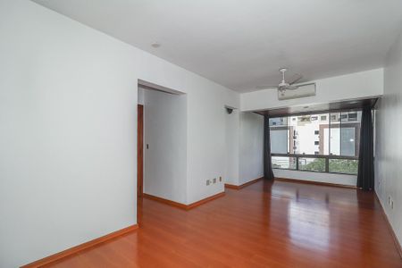 Sala de apartamento para alugar com 3 quartos, 120m² em São João, Porto Alegre