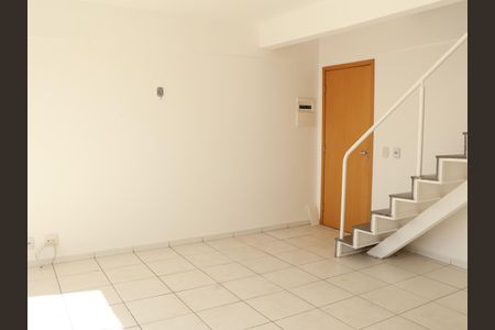 Sala de apartamento para alugar com 2 quartos, 60m² em Setor Leste Universitário, Goiânia