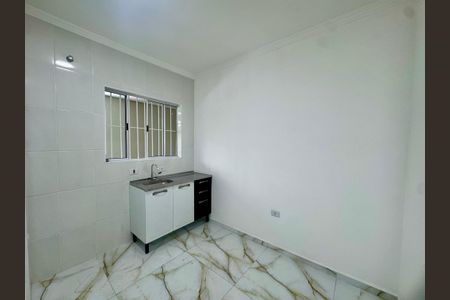 Cozinha de kitnet/studio para alugar com 1 quarto, 18m² em Jardim Rosa de Franca, Guarulhos