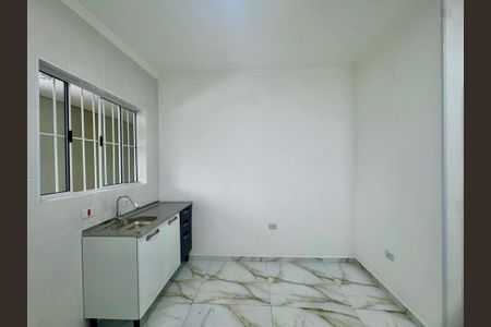 Cozinha de kitnet/studio para alugar com 1 quarto, 18m² em Jardim Rosa de Franca, Guarulhos