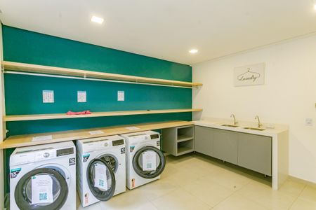 Apartamento à venda com 40m², 2 quartos e sem vaga Apartamento à venda com 40m², 2 quartos e sem vagaLavanderia