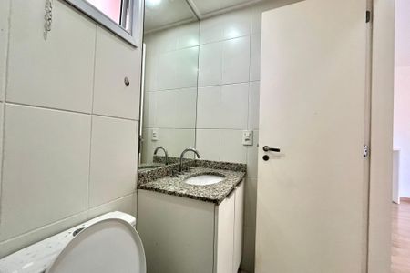 Apartamento à venda com 72m², 2 quartos e 2 vagas Apartamento à venda com 72m², 2 quartos e 2 vagasBanheiro Corredor
