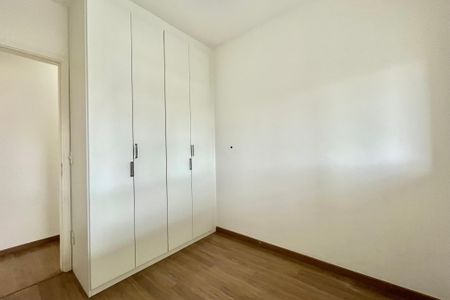 Apartamento à venda com 72m², 2 quartos e 2 vagas Apartamento à venda com 72m², 2 quartos e 2 vagasQuarto 2