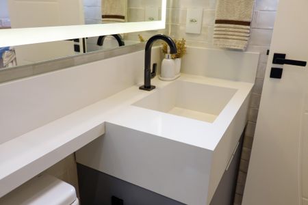 Apartamento à venda com 115m², 2 quartos e 3 vagasBanheiro da Suíte 1