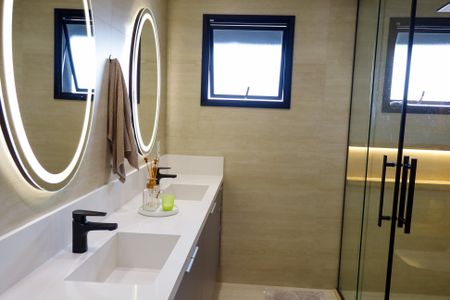 Apartamento à venda com 115m², 2 quartos e 3 vagasBanheiro da Suíte 2