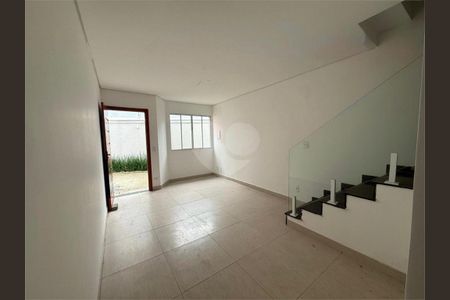 Casa à venda com 2 quartos, 78m² em Vila Germinal, São Paulo