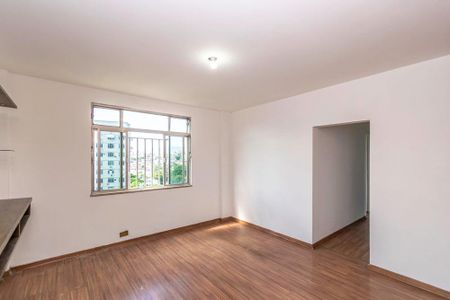 Apartamento para alugar com 80m², 3 quartos e 1 vaga Apartamento para alugar com 80m², 3 quartos e 1 vagaSala