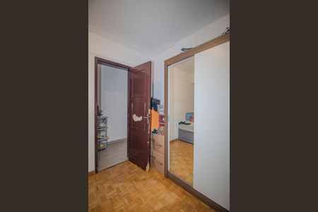 Apartamento à venda com 76m², 2 quartos e 1 vagaQuarto 2