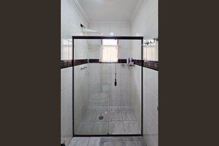 Casa à venda com 295m², 3 quartos e 6 vagas Casa à venda com 295m², 3 quartos e 6 vagasBanheiro - Quarto 1 e 2