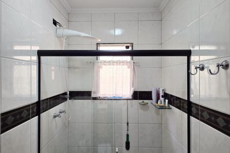 Casa à venda com 295m², 3 quartos e 6 vagas Casa à venda com 295m², 3 quartos e 6 vagasBanheiro - Quarto 1 e 2