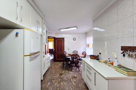 Casa à venda com 295m², 3 quartos e 6 vagas Casa à venda com 295m², 3 quartos e 6 vagasCozinha