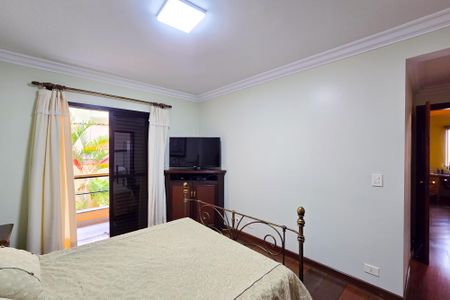 Casa à venda com 295m², 3 quartos e 6 vagas Casa à venda com 295m², 3 quartos e 6 vagasSuíte