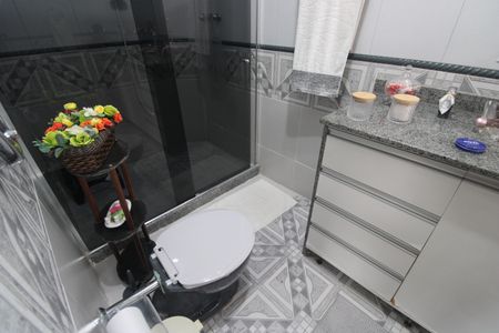 Casa de condomínio à venda com 300m², 2 quartos e 5 vagasBanheiro da suíte