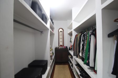 Casa de condomínio à venda com 300m², 2 quartos e 5 vagasSuíte - Closet