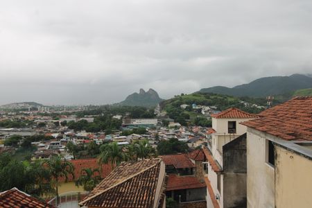 Casa de condomínio à venda com 300m², 2 quartos e 5 vagasTerraço - Vista