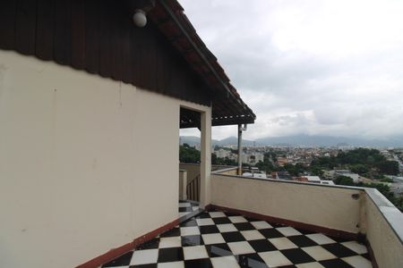 Casa de condomínio à venda com 300m², 2 quartos e 5 vagasTerraço 