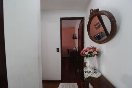 Casa de condomínio à venda com 300m², 2 quartos e 5 vagasHall segundo andar