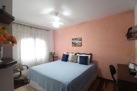 Casa de condomínio à venda com 300m², 2 quartos e 5 vagasQuarto