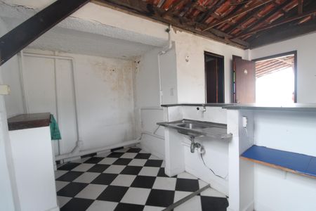 Casa de condomínio à venda com 300m², 2 quartos e 5 vagasTerraço - Kitnet