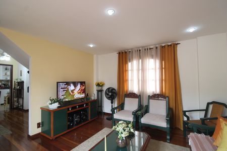 Sala de casa de condomínio para alugar com 2 quartos, 300m² em Jacarepaguá, Rio de Janeiro