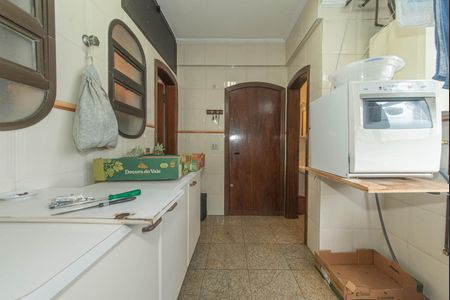 Apartamento para alugar com 210m², 4 quartos e 4 vagasLavanderia