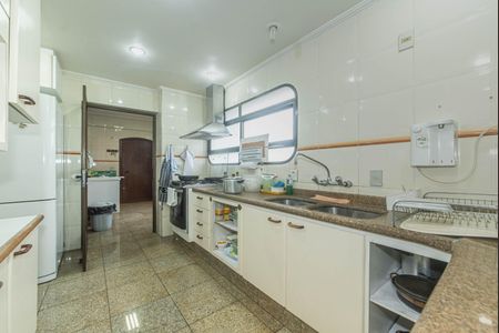 Apartamento para alugar com 210m², 4 quartos e 4 vagasCozinha