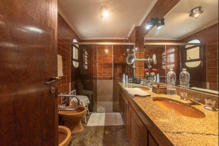 Apartamento para alugar com 210m², 4 quartos e 4 vagasBanheiro da Suíte 1