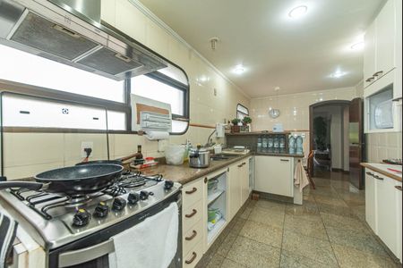 Apartamento para alugar com 210m², 4 quartos e 4 vagasCozinha