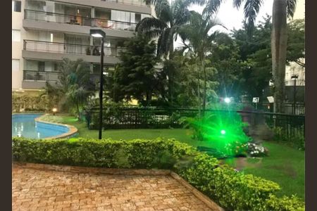 Apartamento à venda com 3 quartos, 77m² em Jardim Ester, São Paulo