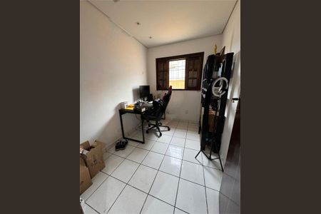 Casa à venda com 3 quartos, 220m² em Jardim Catarina, São Paulo