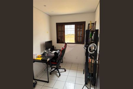 Casa à venda com 3 quartos, 220m² em Jardim Catarina, São Paulo