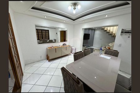 Casa à venda com 3 quartos, 220m² em Jardim Catarina, São Paulo