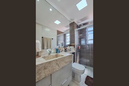 Apartamento à venda com 64m², 2 quartos e 2 vagasBanheiro da Suíte