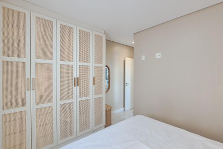 Apartamento à venda com 64m², 2 quartos e 2 vagasSuíte