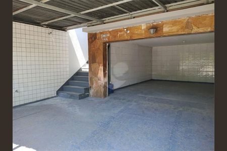 Casa à venda com 3 quartos, 214m² em Jardim Bela Vista, Santo André