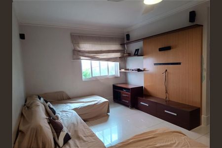 Casa à venda com 325m², 4 quartos e 4 vagas