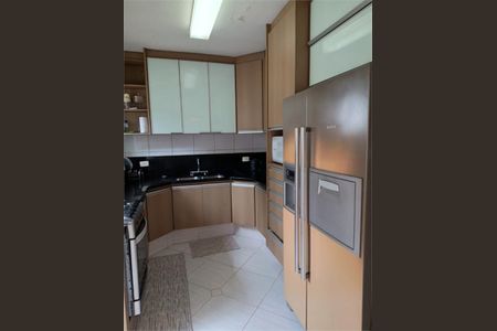 Casa à venda com 325m², 4 quartos e 4 vagas