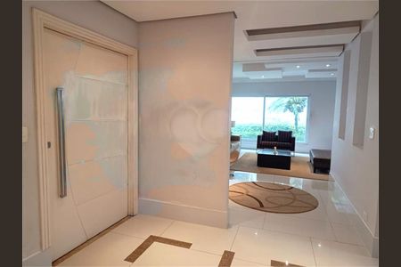 Casa à venda com 325m², 4 quartos e 4 vagas