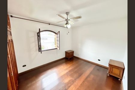 Casa à venda com 355m², 4 quartos e 6 vagas Casa à venda com 355m², 4 quartos e 6 vagasQuarto Suíte 1